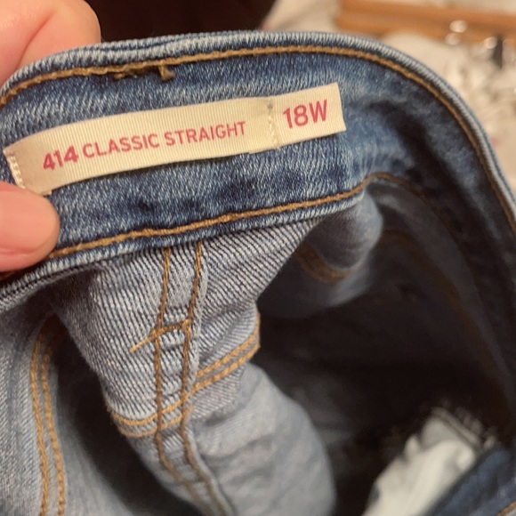 Levi 414 Classic Straight leg Jeans - Picture 3 of 3